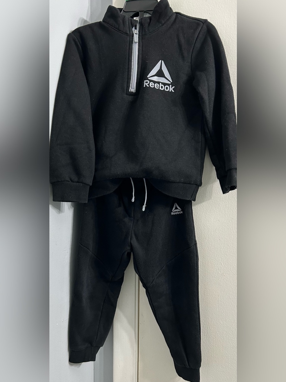 Reebok Toddler Boy 1/4 Zip Pullover & Jogger Set Black-Size 3T